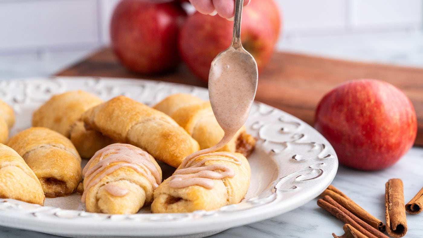 Apple Pie Bites