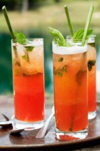 54eb7b73d4a61_-_02-al-fresco-strawberry-basil-lemonade-0814-7dsycf-xln