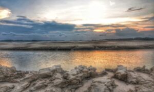 Baguran-Jalpai-Beach-Sunset750x450