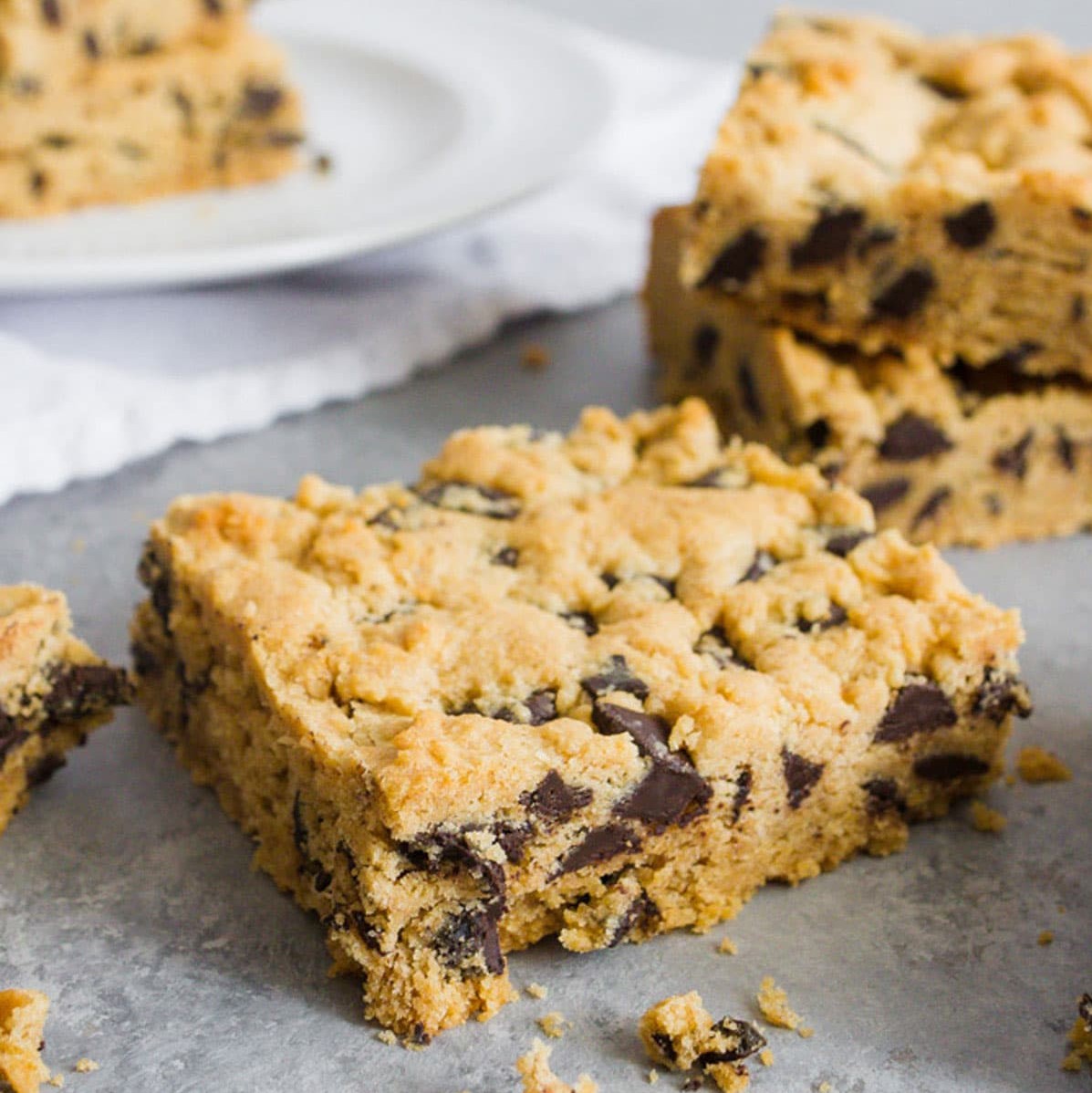 Peanut Butter Chocolate Chunk Bars