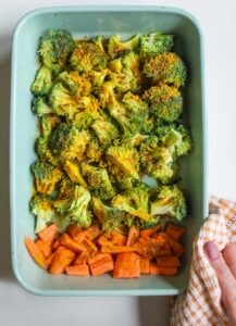 photo-of-broccoli-on-tray-3872366