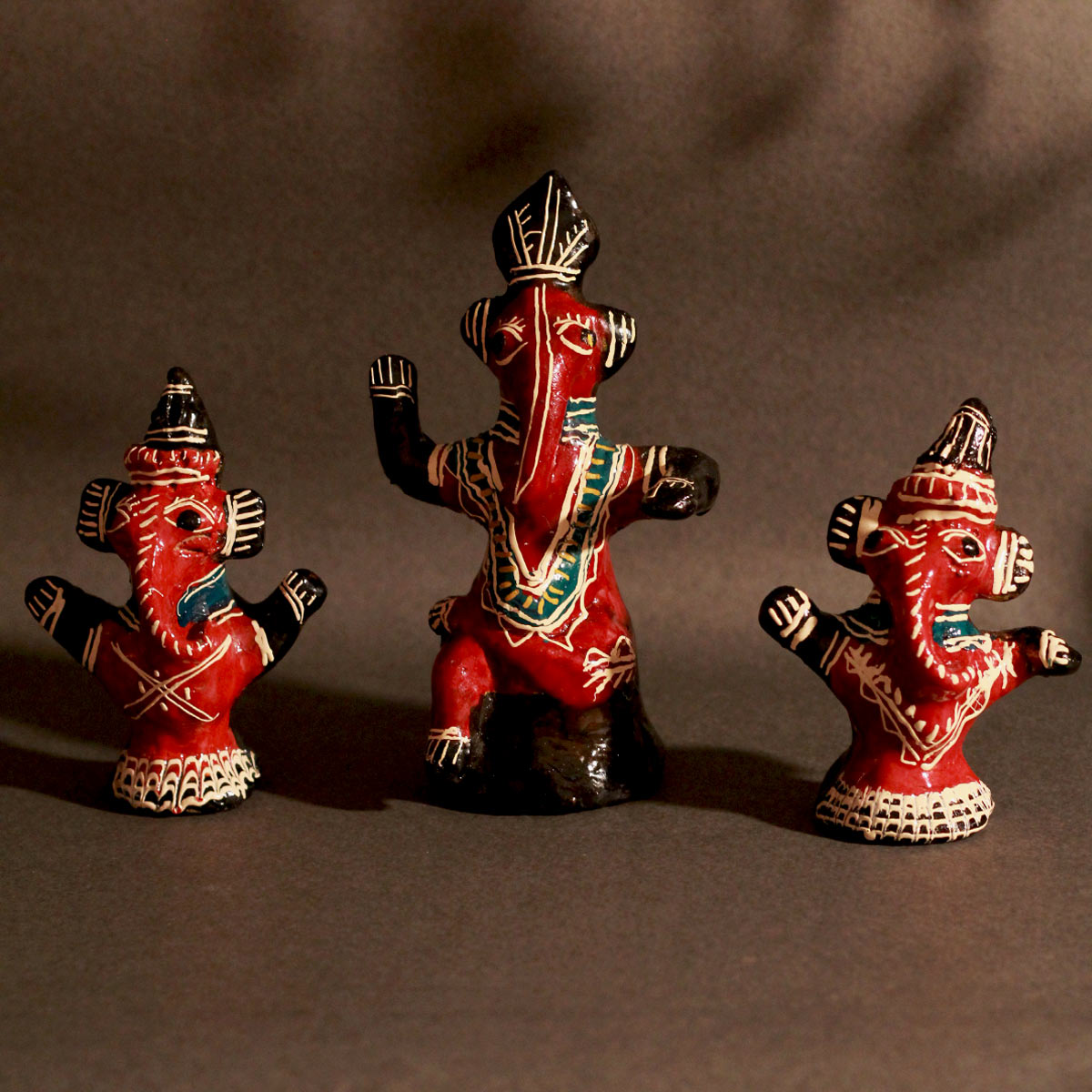 Shellac Dolls from Bengal – A set of 3 Ganesh figures