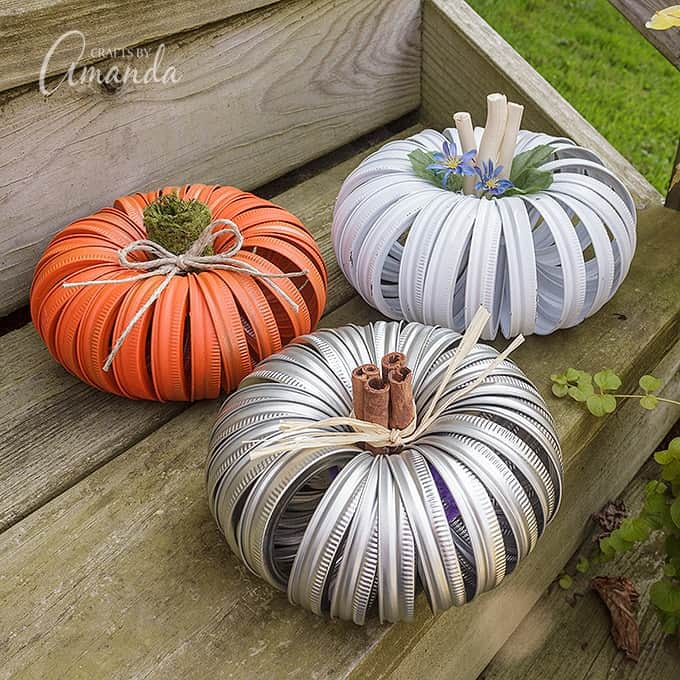 Mason Jar Lid Pumpkins