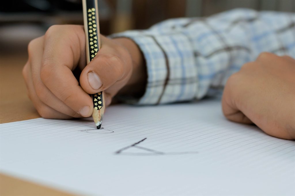 10 Incredibly Easy Ways To Improve Handwriting Skills