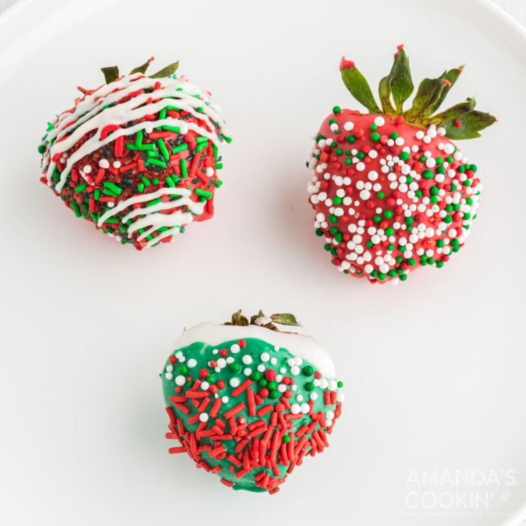 Christmas Chocolate Covered Strawberries