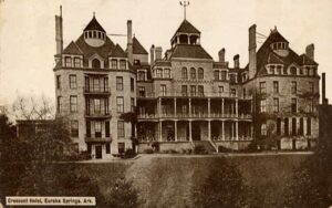 Crescent_Hotel,_Eureka_Springs,_Arkansas_-_circa_1886