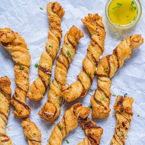 https://amandascookin.com/air-fryer-garlic-parmesan-twists/